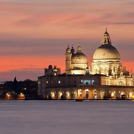 Апартаменты Residenza Leon D'oro *